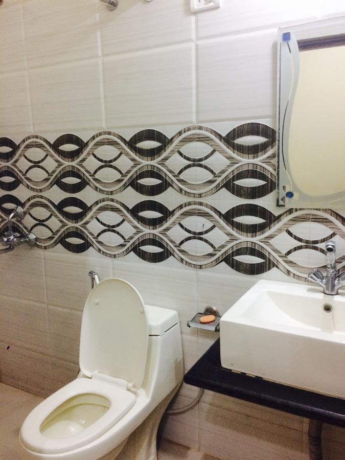 Vinayak Palace Hotel Mathura Zewnętrze zdjęcie