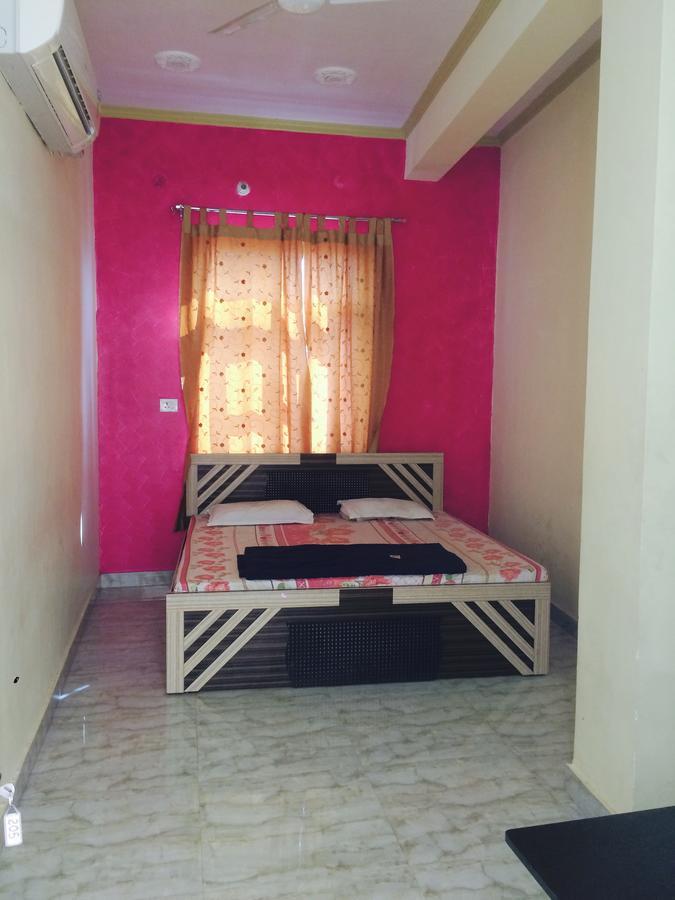 Vinayak Palace Hotel Mathura Zewnętrze zdjęcie
