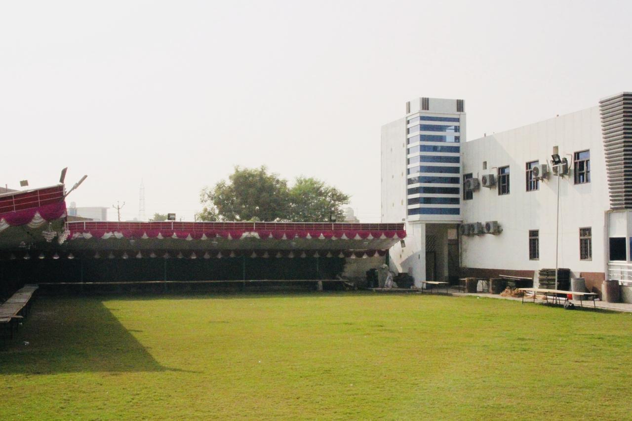 Vinayak Palace Hotel Mathura Zewnętrze zdjęcie