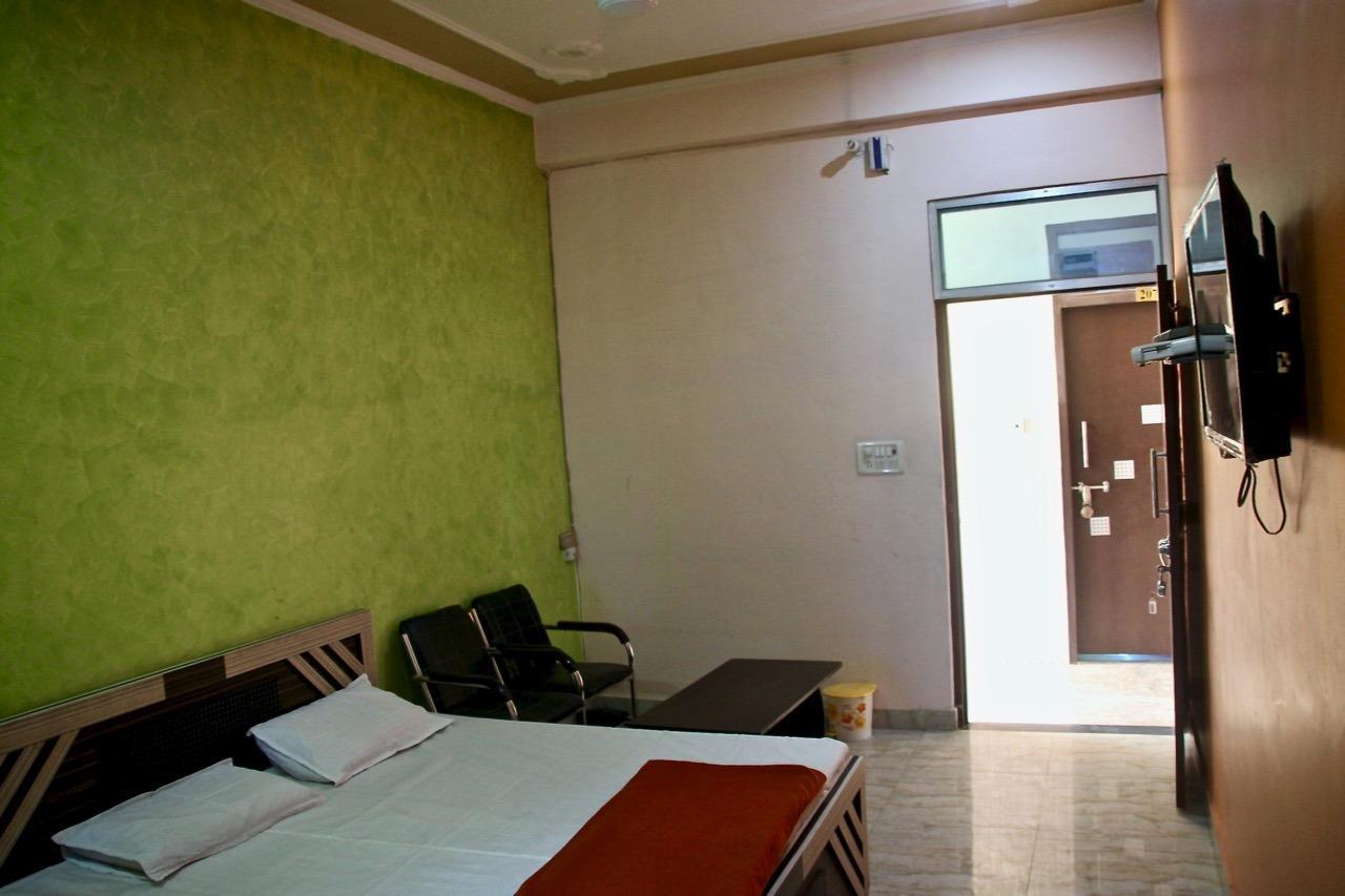 Vinayak Palace Hotel Mathura Zewnętrze zdjęcie